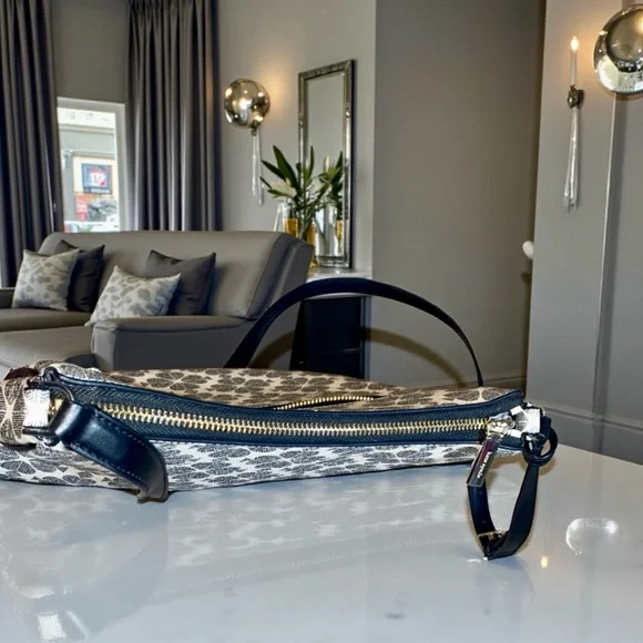 Kate Spade New York Spade Flower Swingpack Crossbody – Black Multi - Picture 6 of 7